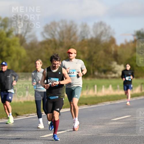 12.04.2026 - 45. Internationalen Wilhelmsburger Insellauf Dr. Thomas Lammeyer http://msf.ph/oto/9432137 12.04.2026 09:14:01 Laufen 3005, 4651 meine-sportfotos.de