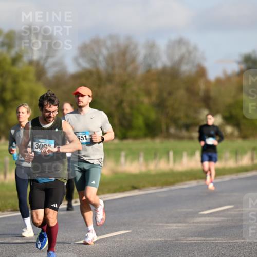 12.04.2026 - 45. Internationalen Wilhelmsburger Insellauf Dr. Thomas Lammeyer http://msf.ph/oto/9432141 12.04.2026 09:14:01 Laufen 30, 651 meine-sportfotos.de