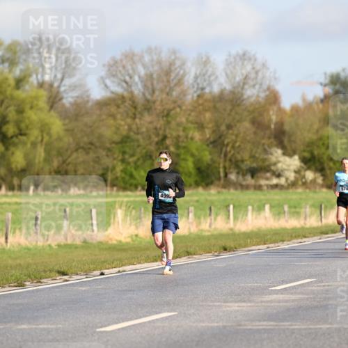 12.04.2026 - 45. Internationalen Wilhelmsburger Insellauf Dr. Thomas Lammeyer http://msf.ph/oto/9432150 12.04.2026 09:14:04 Laufen 5742, 4995, 3133, 2317 meine-sportfotos.de