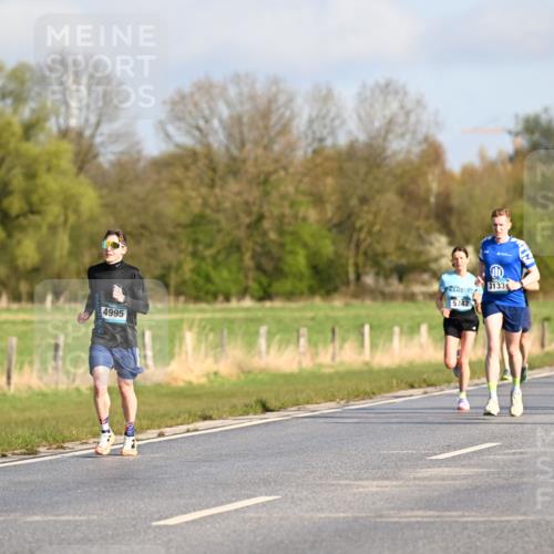 12.04.2026 - 45. Internationalen Wilhelmsburger Insellauf Dr. Thomas Lammeyer http://msf.ph/oto/9432160 12.04.2026 09:14:05 Laufen 3133, 5742, 4995, 2317, 1904 meine-sportfotos.de