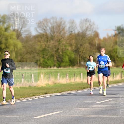 12.04.2026 - 45. Internationalen Wilhelmsburger Insellauf Dr. Thomas Lammeyer http://msf.ph/oto/9432165 12.04.2026 09:14:06 Laufen 4995, 5742, 3133, 1317 meine-sportfotos.de