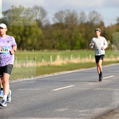 12.04.2026 - 45. Internationalen Wilhelmsburger Insellauf Dr. Thomas Lammeyer http://msf.ph/oto/9432219 12.04.2026 09:14:16 Laufen 14, 4749 meine-sportfotos.de