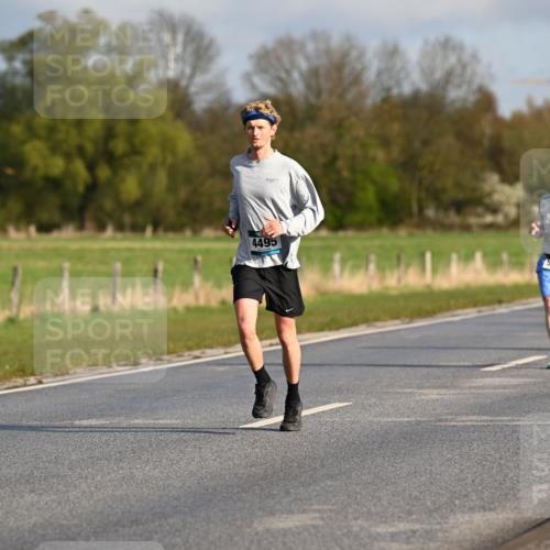 12.04.2026 - 45. Internationalen Wilhelmsburger Insellauf Dr. Thomas Lammeyer http://msf.ph/oto/9432230 12.04.2026 09:14:18 Laufen 4495, 5522 meine-sportfotos.de