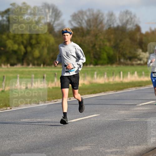 12.04.2026 - 45. Internationalen Wilhelmsburger Insellauf Dr. Thomas Lammeyer http://msf.ph/oto/9432231 12.04.2026 09:14:18 Laufen 5764, 5522 meine-sportfotos.de