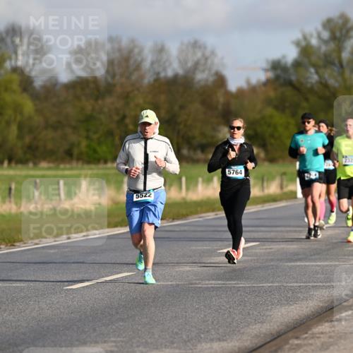 12.04.2026 - 45. Internationalen Wilhelmsburger Insellauf Dr. Thomas Lammeyer http://msf.ph/oto/9432238 12.04.2026 09:14:20 Laufen 5522, 5764, 11244, 2325 meine-sportfotos.de