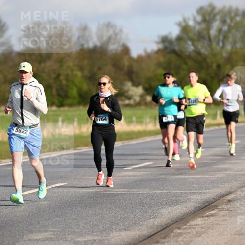 12.04.2026 - 45. Internationalen Wilhelmsburger Insellauf Dr. Thomas Lammeyer http://msf.ph/oto/9432243 12.04.2026 09:14:21 Laufen 5522, 5764 meine-sportfotos.de