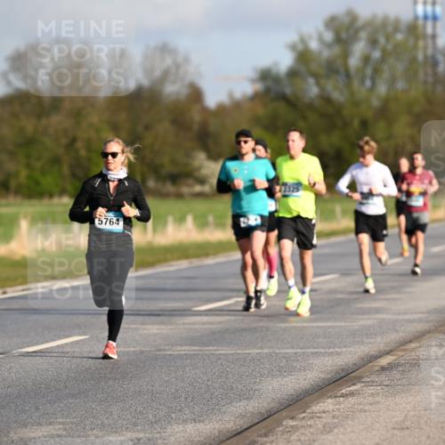 12.04.2026 - 45. Internationalen Wilhelmsburger Insellauf Dr. Thomas Lammeyer http://msf.ph/oto/9432247 12.04.2026 09:14:22 Laufen 5522, 5764 meine-sportfotos.de