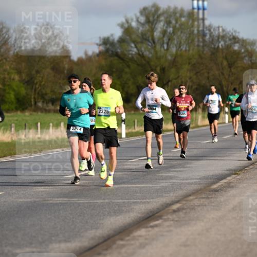 12.04.2026 - 45. Internationalen Wilhelmsburger Insellauf Dr. Thomas Lammeyer http://msf.ph/oto/9432249 12.04.2026 09:14:22 Laufen 4904, 2325, 284, 5764, 2814, 14, 5585, 3558, 5812, 6462 meine-sportfotos.de