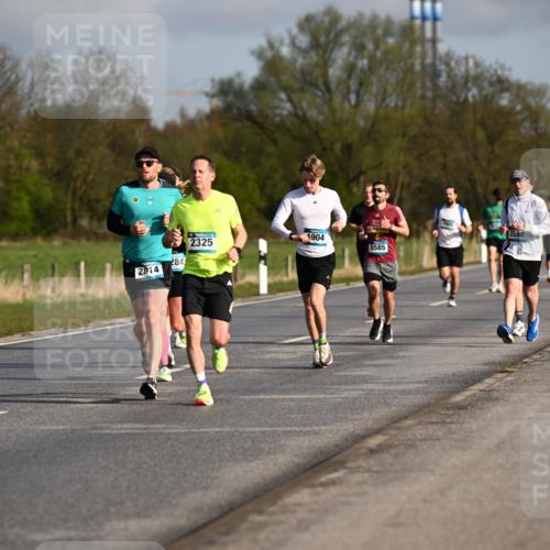 12.04.2026 - 45. Internationalen Wilhelmsburger Insellauf Dr. Thomas Lammeyer http://msf.ph/oto/9432251 12.04.2026 09:14:23 Laufen 2325, 1904, 5585, 5764, 284, 2814, 3558, 581 meine-sportfotos.de