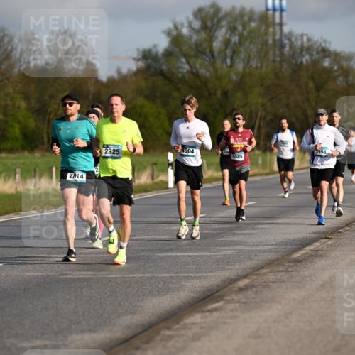 12.04.2026 - 45. Internationalen Wilhelmsburger Insellauf Dr. Thomas Lammeyer http://msf.ph/oto/9432254 12.04.2026 09:14:23 Laufen 54, 2814, 2325, 4904, 5585, 3558, 5812 meine-sportfotos.de