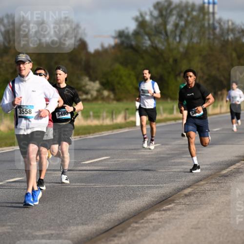12.04.2026 - 45. Internationalen Wilhelmsburger Insellauf Dr. Thomas Lammeyer http://msf.ph/oto/9432283 12.04.2026 09:14:28 Laufen 3558, 5492, 1961709, 58 meine-sportfotos.de