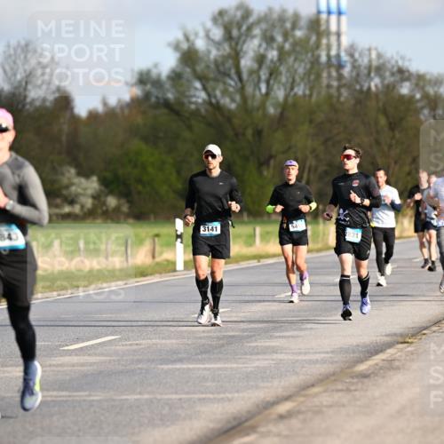 12.04.2026 - 45. Internationalen Wilhelmsburger Insellauf Dr. Thomas Lammeyer http://msf.ph/oto/9432348 12.04.2026 09:14:40 Laufen 3141, 5843, 2831, 43 meine-sportfotos.de