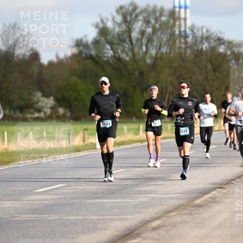 12.04.2026 - 45. Internationalen Wilhelmsburger Insellauf Dr. Thomas Lammeyer http://msf.ph/oto/9432351 12.04.2026 09:14:40 Laufen 5843, 3141, 541, 2831, 4322 meine-sportfotos.de