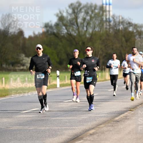 12.04.2026 - 45. Internationalen Wilhelmsburger Insellauf Dr. Thomas Lammeyer http://msf.ph/oto/9432358 12.04.2026 09:14:41 Laufen 3141, 54, 2831 meine-sportfotos.de