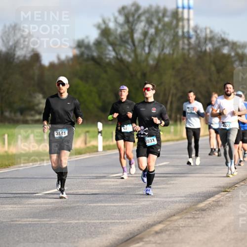 12.04.2026 - 45. Internationalen Wilhelmsburger Insellauf Dr. Thomas Lammeyer http://msf.ph/oto/9432360 12.04.2026 09:14:42 Laufen 541, 3141, 2831, 4322 meine-sportfotos.de
