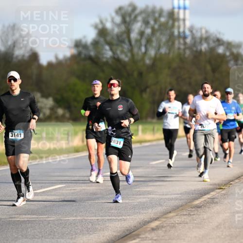 12.04.2026 - 45. Internationalen Wilhelmsburger Insellauf Dr. Thomas Lammeyer http://msf.ph/oto/9432368 12.04.2026 09:14:43 Laufen 2831, 3141, 4322 meine-sportfotos.de