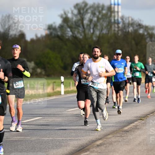 12.04.2026 - 45. Internationalen Wilhelmsburger Insellauf Dr. Thomas Lammeyer http://msf.ph/oto/9432379 12.04.2026 09:14:45 Laufen 2831, 3292, 5415, 4322, 3759 meine-sportfotos.de