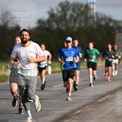 12.04.2026 - 45. Internationalen Wilhelmsburger Insellauf Dr. Thomas Lammeyer http://msf.ph/oto/9432395 12.04.2026 09:14:48 Laufen 4322, 3759 meine-sportfotos.de