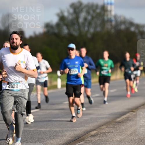 12.04.2026 - 45. Internationalen Wilhelmsburger Insellauf Dr. Thomas Lammeyer http://msf.ph/oto/9432398 12.04.2026 09:14:48 Laufen 4322 meine-sportfotos.de