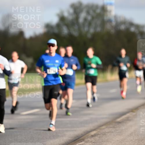 12.04.2026 - 45. Internationalen Wilhelmsburger Insellauf Dr. Thomas Lammeyer http://msf.ph/oto/9432403 12.04.2026 09:14:49 Laufen 3370 meine-sportfotos.de