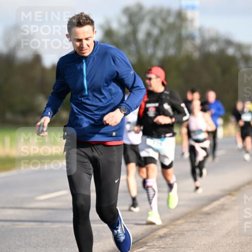 12.04.2026 - 45. Internationalen Wilhelmsburger Insellauf Dr. Thomas Lammeyer http://msf.ph/oto/9432463 12.04.2026 09:14:58 Laufen 4 meine-sportfotos.de