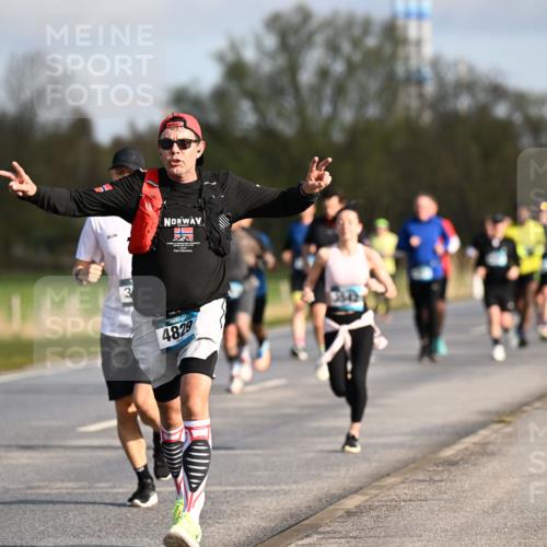 12.04.2026 - 45. Internationalen Wilhelmsburger Insellauf Dr. Thomas Lammeyer http://msf.ph/oto/9432472 12.04.2026 09:15:00 Laufen 4829 meine-sportfotos.de