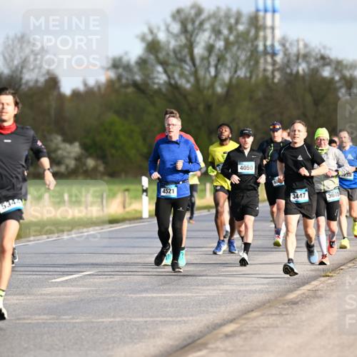 12.04.2026 - 45. Internationalen Wilhelmsburger Insellauf Dr. Thomas Lammeyer http://msf.ph/oto/9432502 12.04.2026 09:15:05 Laufen 5344, 4521, 4050, 3447, 3605, 238, 3144 meine-sportfotos.de