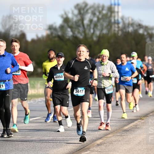 12.04.2026 - 45. Internationalen Wilhelmsburger Insellauf Dr. Thomas Lammeyer http://msf.ph/oto/9432520 12.04.2026 09:15:08 Laufen 4521, 93, 4050, 3447, 3605, 322, 3144 meine-sportfotos.de
