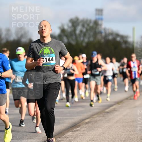 12.04.2026 - 45. Internationalen Wilhelmsburger Insellauf Dr. Thomas Lammeyer http://msf.ph/oto/9432554 12.04.2026 09:15:13 Laufen 3238, 144 meine-sportfotos.de