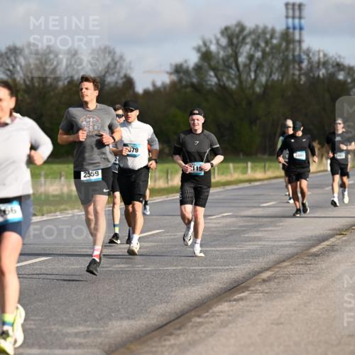 12.04.2026 - 45. Internationalen Wilhelmsburger Insellauf Dr. Thomas Lammeyer http://msf.ph/oto/9432589 12.04.2026 09:15:20 Laufen 3841, 3066, 2559, 579, 4980, 2115, 4329 meine-sportfotos.de