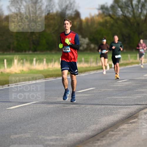 12.04.2026 - 45. Internationalen Wilhelmsburger Insellauf Dr. Thomas Lammeyer http://msf.ph/oto/9432676 12.04.2026 09:15:40 Laufen 3014, 3321 meine-sportfotos.de