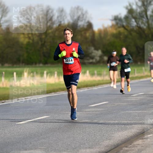 12.04.2026 - 45. Internationalen Wilhelmsburger Insellauf Dr. Thomas Lammeyer http://msf.ph/oto/9432679 12.04.2026 09:15:41 Laufen 3014, 3321 meine-sportfotos.de