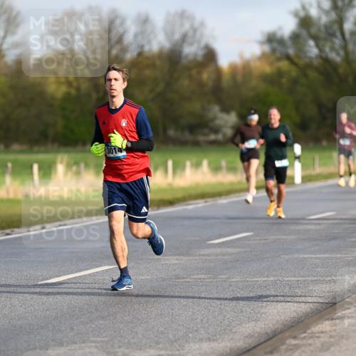 12.04.2026 - 45. Internationalen Wilhelmsburger Insellauf Dr. Thomas Lammeyer http://msf.ph/oto/9432683 12.04.2026 09:15:41 Laufen 3014, 3321 meine-sportfotos.de
