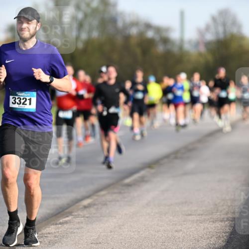 12.04.2026 - 45. Internationalen Wilhelmsburger Insellauf Dr. Thomas Lammeyer http://msf.ph/oto/9432691 12.04.2026 09:15:43 Laufen 3321 meine-sportfotos.de