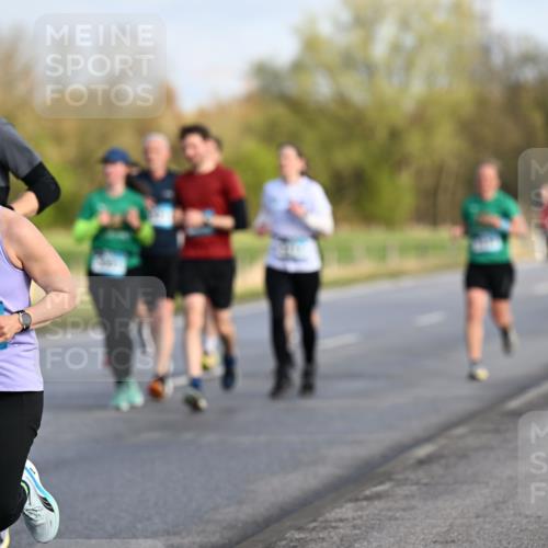 12.04.2026 - 45. Internationalen Wilhelmsburger Insellauf Dr. Thomas Lammeyer http://msf.ph/oto/9432781 12.04.2026 09:16:00 Laufen 45, 44 meine-sportfotos.de