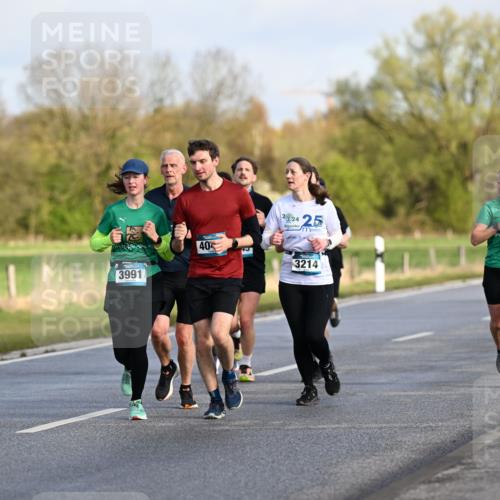 12.04.2026 - 45. Internationalen Wilhelmsburger Insellauf Dr. Thomas Lammeyer http://msf.ph/oto/9432786 12.04.2026 09:16:01 Laufen 3991, 40, 224, 25, 3214, 3534 meine-sportfotos.de
