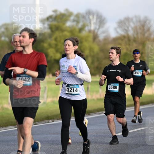 12.04.2026 - 45. Internationalen Wilhelmsburger Insellauf Dr. Thomas Lammeyer http://msf.ph/oto/9432804 12.04.2026 09:16:05 Laufen 3991, 042, 3214, 5589, 4978 meine-sportfotos.de