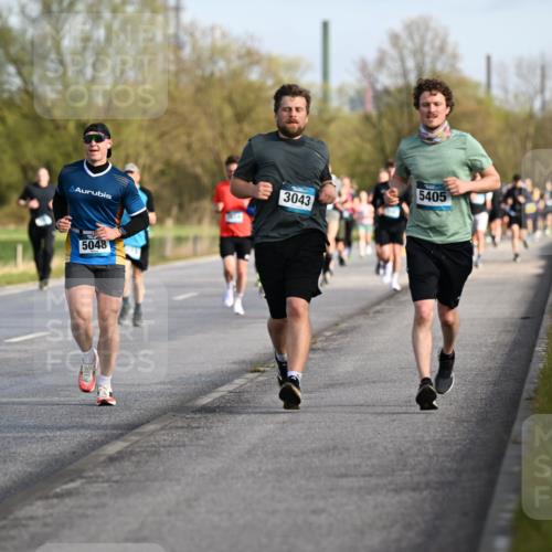 12.04.2026 - 45. Internationalen Wilhelmsburger Insellauf Dr. Thomas Lammeyer http://msf.ph/oto/9432838 12.04.2026 09:16:11 Laufen 555, 5048, 3043, 5405 meine-sportfotos.de