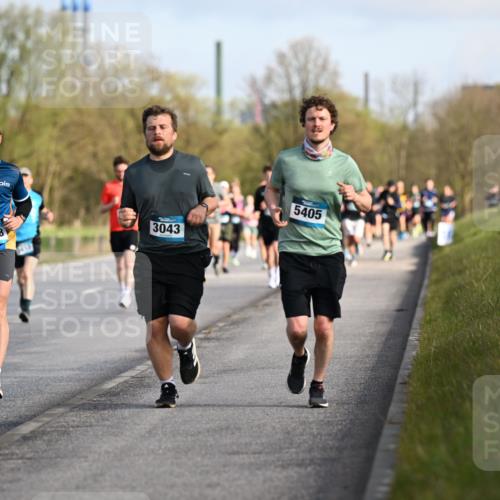 12.04.2026 - 45. Internationalen Wilhelmsburger Insellauf Dr. Thomas Lammeyer http://msf.ph/oto/9432840 12.04.2026 09:16:12 Laufen 5048, 9415, 3043, 5405 meine-sportfotos.de