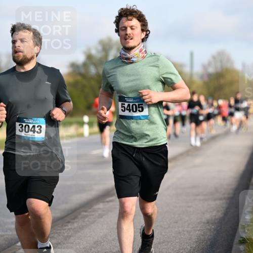 12.04.2026 - 45. Internationalen Wilhelmsburger Insellauf Dr. Thomas Lammeyer http://msf.ph/oto/9432859 12.04.2026 09:16:16 Laufen 3043, 5405 meine-sportfotos.de