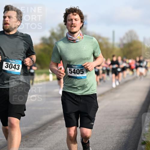 12.04.2026 - 45. Internationalen Wilhelmsburger Insellauf Dr. Thomas Lammeyer http://msf.ph/oto/9432860 12.04.2026 09:16:16 Laufen 3043, 5405 meine-sportfotos.de