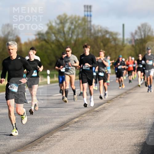 12.04.2026 - 45. Internationalen Wilhelmsburger Insellauf Dr. Thomas Lammeyer http://msf.ph/oto/9432881 12.04.2026 09:16:22 Laufen 342, 49 meine-sportfotos.de