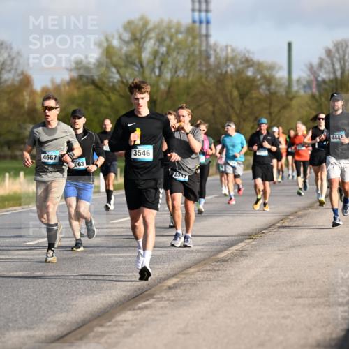12.04.2026 - 45. Internationalen Wilhelmsburger Insellauf Dr. Thomas Lammeyer http://msf.ph/oto/9432891 12.04.2026 09:16:24 Laufen 49, 2446, 4667, 063, 3546, 2547, 444 meine-sportfotos.de