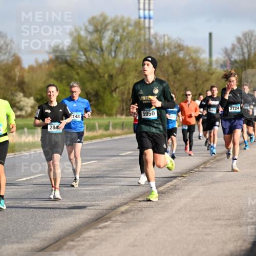 12.04.2026 - 45. Internationalen Wilhelmsburger Insellauf Dr. Thomas Lammeyer http://msf.ph/oto/9433019 12.04.2026 09:16:46 Laufen 2406, 2633, 284, 148, 2724, 4494, 5950, 5050 meine-sportfotos.de