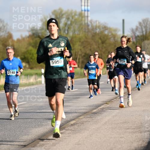 12.04.2026 - 45. Internationalen Wilhelmsburger Insellauf Dr. Thomas Lammeyer http://msf.ph/oto/9433028 12.04.2026 09:16:48 Laufen 28, 2148, 5950, 5050, 2724 meine-sportfotos.de