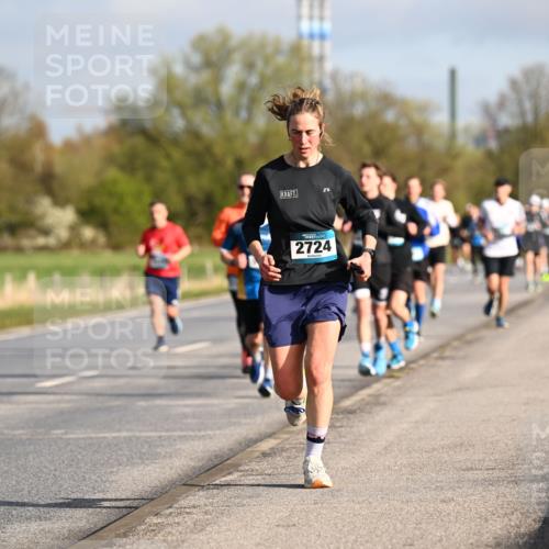 12.04.2026 - 45. Internationalen Wilhelmsburger Insellauf Dr. Thomas Lammeyer http://msf.ph/oto/9433041 12.04.2026 09:16:51 Laufen 4333, 2724 meine-sportfotos.de
