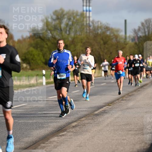 12.04.2026 - 45. Internationalen Wilhelmsburger Insellauf Dr. Thomas Lammeyer http://msf.ph/oto/9433077 12.04.2026 09:16:57 Laufen 1494, 3087, 3830 meine-sportfotos.de