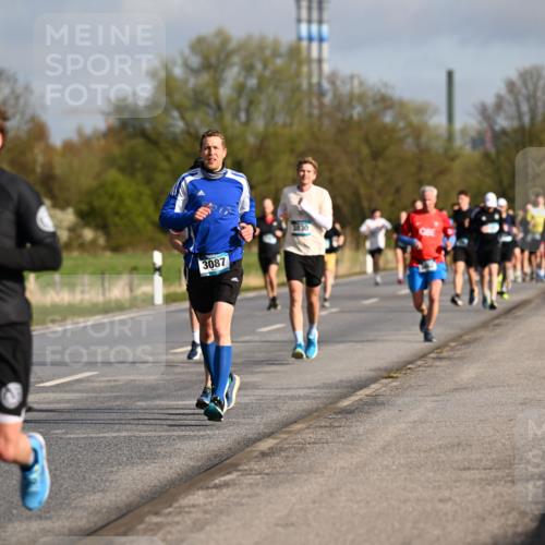 12.04.2026 - 45. Internationalen Wilhelmsburger Insellauf Dr. Thomas Lammeyer http://msf.ph/oto/9433078 12.04.2026 09:16:57 Laufen 4494, 3087, 3830 meine-sportfotos.de