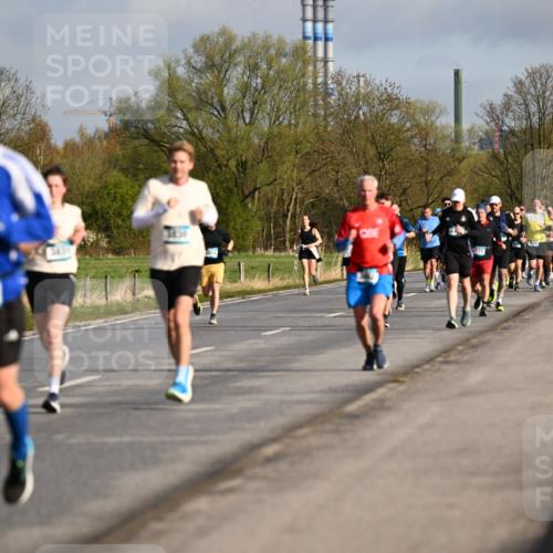 12.04.2026 - 45. Internationalen Wilhelmsburger Insellauf Dr. Thomas Lammeyer http://msf.ph/oto/9433094 12.04.2026 09:16:59 Laufen 31837, 16 meine-sportfotos.de