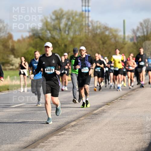 12.04.2026 - 45. Internationalen Wilhelmsburger Insellauf Dr. Thomas Lammeyer http://msf.ph/oto/9433155 12.04.2026 09:17:09 Laufen 3171, 4401, 2379 meine-sportfotos.de